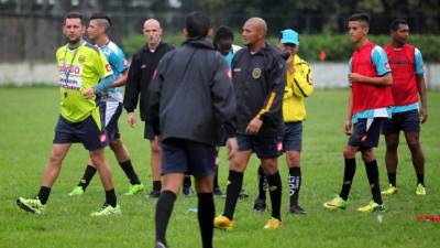 El plantel del Real España entrenó por última vez en La Ceiba para enfrentar a la Real Sociedad.