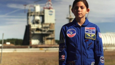 A SpaceX Falcon 9 rocket carrying the Crew Dragon spacecraft lifts off from launch complex 39A at the Kennedy Space Center in Florida on May 30, 2020. - NASA astronauts Hurley and Bob Behnken are set to depart for an extended stay at the International Space Station on the SpaceX Demo-2 mission. (Photo by Gregg Newton / AFP)