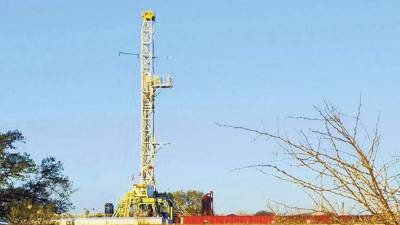 Una plataforma de la petrolera Pioneer Natural Resources en la formación de esquisto de Eagle Ford, en Texas.