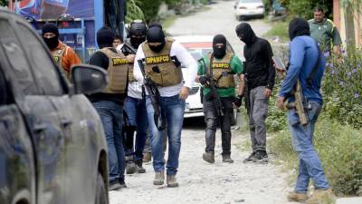 <b>Después del enfrentamiento con pandilleros, los agentes saturaron el sector El Kilómetro.</b>