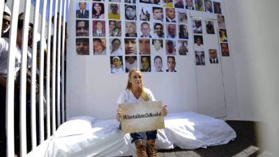 Tintori le pidió a Maduro liberar a los más de 75 ‘presos políticos’ antes de este 25 de diciembre; sin embargo, a todas luces su petición no fue concedida.