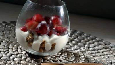 Además de las uvas puede utilizar la fruta de su preferencia.