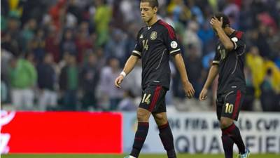 Chicharito Hernández salió triste del Azteca.