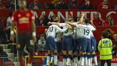 El Tottenham le pasó por encima al Manchester United . FOTO EFE.