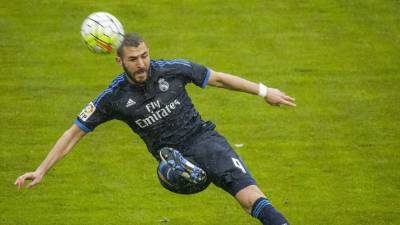 Benzema ha sufrido diversas lesiones en lo que va de la campaña. Foto EFE/ Emilio Naranjo.