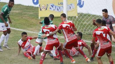 El Marathón no pudo ganarle al Vida en su guarida y pone en riesgo el liderato.