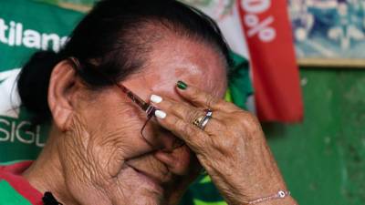 Doña Queta es la aficionada más fiel del Marathón y se mostró muy emotiva al hablar sobre el equipo verde.