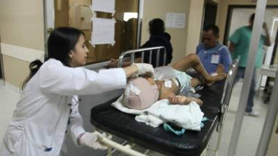 El pequeño Juan Carlos Villeda está interno en el hospital Mario Rivas.