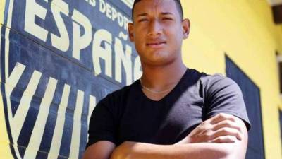 HARRISON, NJ - JULY 07: Bryan Acosta of Honduras looks on during the 2017 CONCACAF Gold Cup Group A match between Honduras and Costa Rica at Red Bull Arena on July 7, 2017 in Harrison, New Jersey. (Photo by Matthew Ashton - AMA/Getty Images)