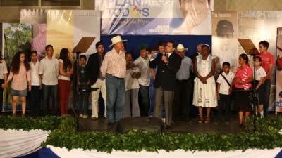 El candidato del Partido Nacional oficializó anoche su propuesta de gobierno.