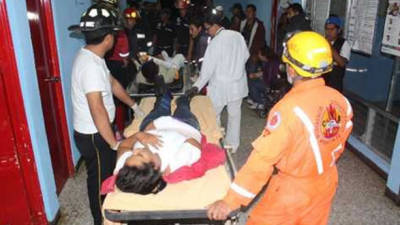 Los heridos fueron trasladados al Hospital Regional Santa Elena en Santa Cruz del Quiché, Guatemala.