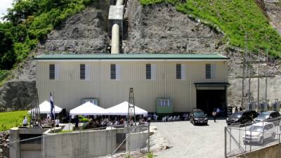 La planta Chamelecón 280 es una hidroeléctrica “a ras de agua”, tiene una capacidad de generación de 11 megavatios.