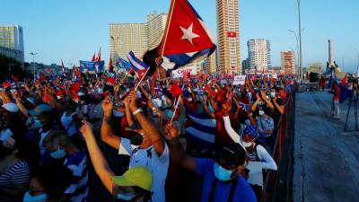 Sobre Cuba, HRW expresa su preocupación por los “abusos sistemáticos contra críticos y artistas, incluyendo detenciones arbitrarias.