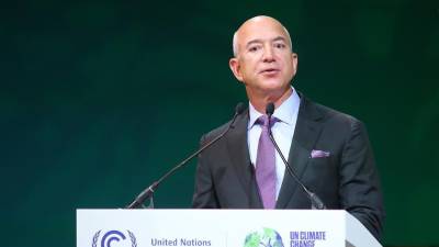 El multimillonario Jeff Bezos, ordenó frenar la publicación de un artículo de la junta editorial del Post en el que se anunciaba el respaldo a Harris.