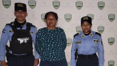 Reina Isabel Núñez Álvarez tras ser detenida por la Policía Nacional.