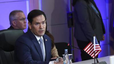El secretario de Estado estadounidense,<b> Marco Rubio</b>, afirmó este jueves que Irán “suplica todos los días” a Washington “alcanzar un acuerdo” en el marco de la guerra, en declaraciones a la prensa durante la reunión de cancilleres de la <b>Asociación de Naciones del Sudeste Asiático </b>(ASEAN) celebrada esta semana en Manila. EFE/EPA/ELOISA LOPEZ / POOL