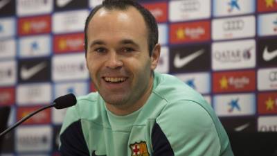 El centrocampista del Barcelona Andrés Iniesta se ha mostrado hoy ambicioso respecto a las aspiraciones del equipo en este nuevo año.