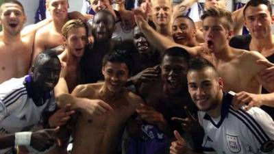 Los jugadores del Anderlecht, entre ellos Andy Najar, celebrando la victoria.