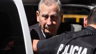 El exdictador general Gregorio 'Goyo' Alvarez, que gobernó entre 1981 y 1984 durante la dictadura militar en Uruguay, murió en la madrugada del miércoles a sus 91 años por una afección cardíaca. EFE