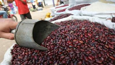Inspectores de Protección al Consumidor siguen visitando los mercados más populares.