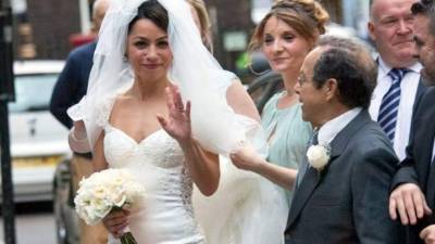 La ex doctora del Chelsea, Eva Carneiro, se casó a sus 42 años en Londres.