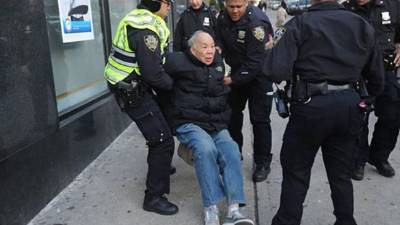 Una malinterpretación de idiomas causó los golpes de los elementos policiales.