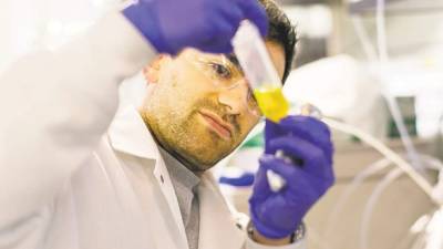 El laboratorio Alnylam busca producir drogas que atacan el ARN.