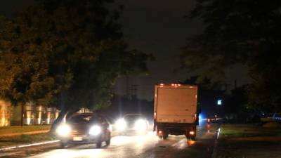 En la salida vieja al municipio de La Lima, los pobladores y conductores piden de urgencia un proyecto de alumbrado público.