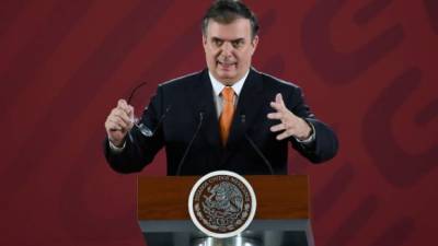 Medida. El canciller Marcelo Ebrard advirtió al Gobierno de EEUU que México protegerá a sus inmigrantes en EEUU. AFP