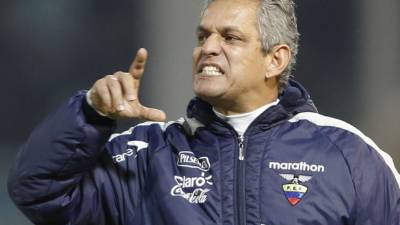 El técnico colombiano-hondureño asegura que Honduras dará dificultades a sus rivales de Brasil 2014.