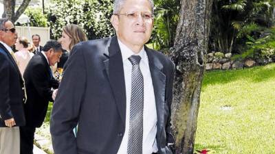 Esdras Amado López dijo que su partido se llamará Ruta.