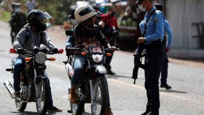 Las personas podrán circular el día que le toque según su identidad. Foto: La Prensa.