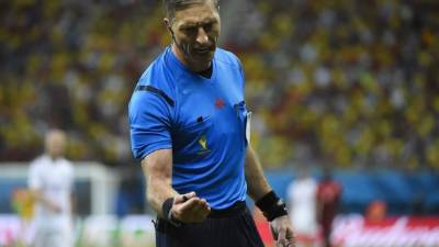Néstor Pitana dirigió el partido de EUA y Portugal el domingo pasado.