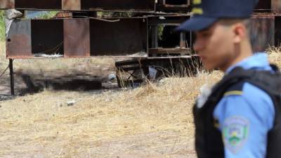 Agentes de la Policía llegaron a resguardar la escena.