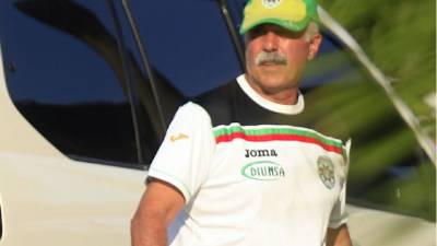 Manuel Keosseián, técnico del Marathón.