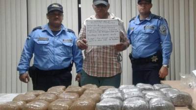 René Contreras García (58) labora como guardia de seguridad para el Ministerio Público.