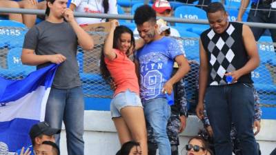 La afición vivió una fiesta deportiva durante el triunfo de Honduras de 3-1 sobre Trinidad y Tobago.