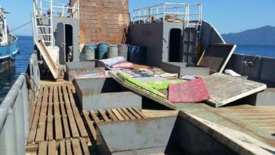La Fuerza Naval inspeccionó la embarcación Mister Frank, adonde se encontró el dinero que fue decomisado.
