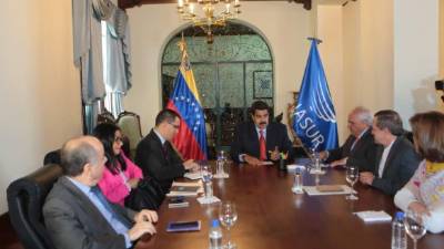 Una delegación de Unasur ha visitado Venezuela para intentar mediar en el conflicto político y social que vive el país.