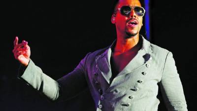 85 mil espectadores es el total de fans a los que el bachatero hizo bailar en diez conciertos a su paso por España, un récord de asistencia en lo que va del año, según datos oficiales.