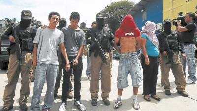 La FNA capturó a otros tres extorsionadores en El Carrizal y en el bulevar Los Próceres de Tegucigalpa.