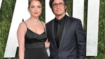 Gael García junto a Dolores Fonzi.