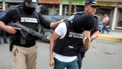 Joven hondureño escapa de sus secuestradores en San Pedro Sula. Foto de archivo.