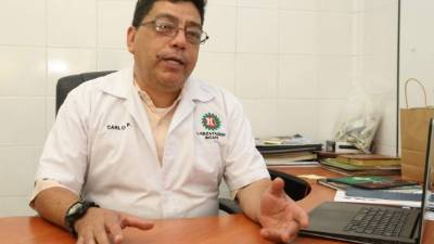 Carlos Pineda, director de la escuela de Cata del Ihcafé.