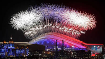 Vista general durante la ceremonia inaugural de los Juegos Olímpicos de Sochi 2014.
