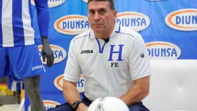 El colombiano Luis Fernando Suárez llegó al banquillo de la Selección hondureña en 2011.