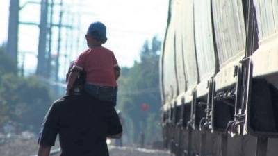 Las cifras muestran que la ola de niños indocumentados se ha reducido hasta volver a los niveles de inicios de año.