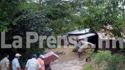 Seis personas tuvieron que abandonar su vivienda en la aldea Santa Rita en Ocotepeque.