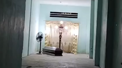 Video del momento en que mujer revive en su funeral