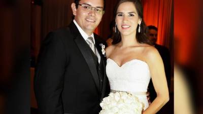 Los novios René Ruiz y Ana Conedera
